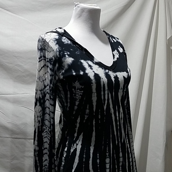 Hoodie - Picture 3 of 7